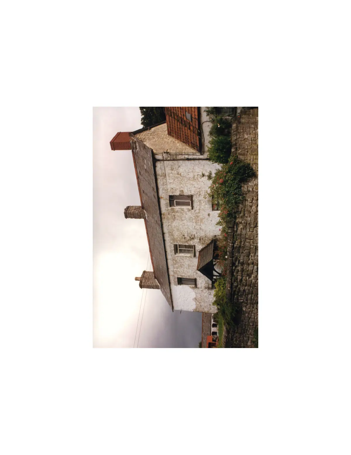 GHF-E106-R98-A1: first page of Cadw survey photograph: farmhouse, 29 July 1988, personal details blacked out